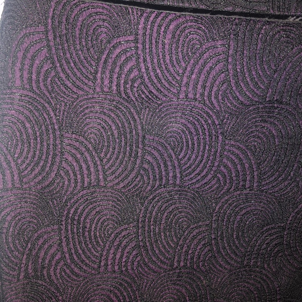 Ann Taylor Skirt - Size 12 - Purple & Black Wave pattern
